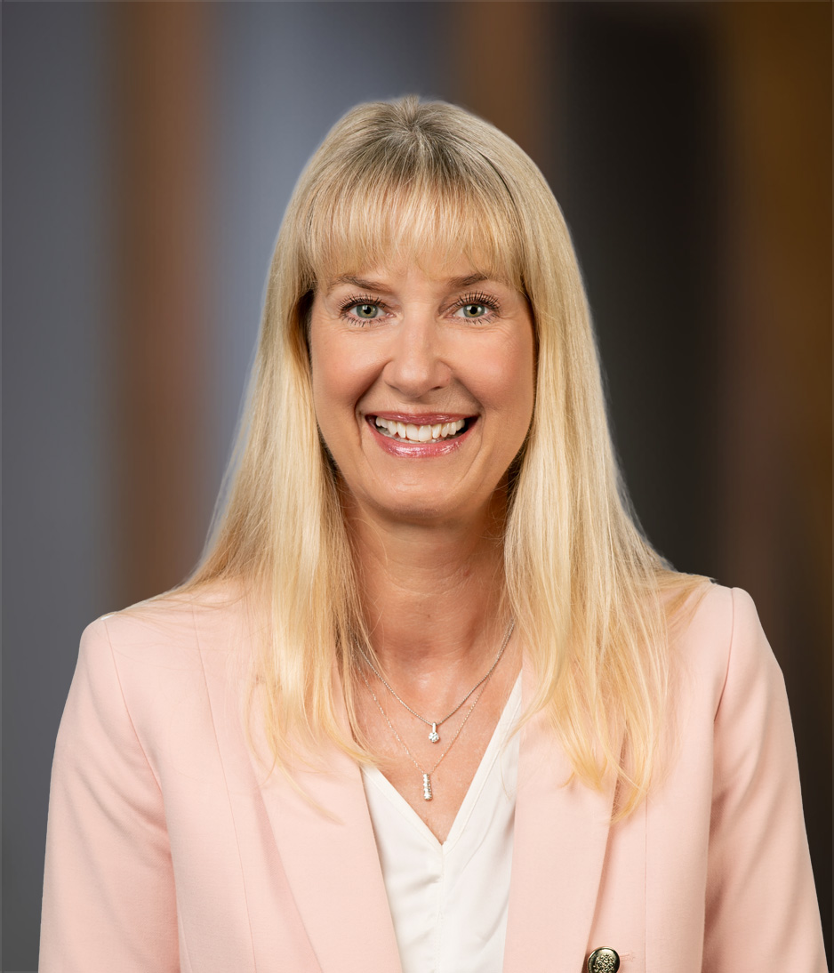 suzanne-stock-headshot